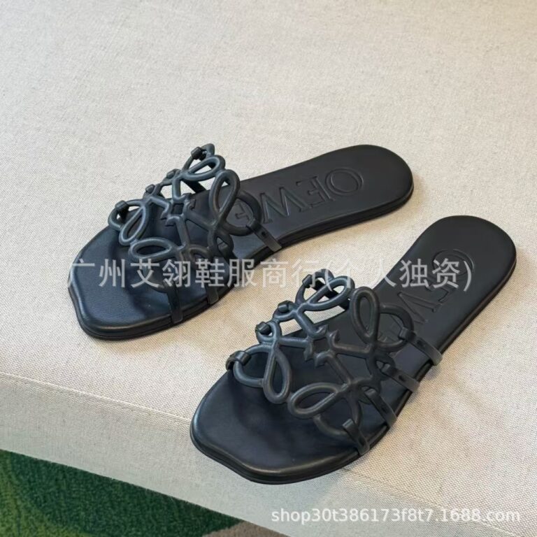 2025 cross-border new casual beach slippers Nigeria Southeast Asia 3D hollow flat bottom one-word strap women's slippers