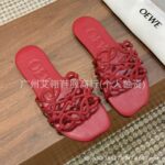 2025 cross-border new casual beach slippers Nigeria Southeast Asia 3D hollow flat bottom one-word strap women's slippers