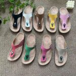 2026 European and American foreign trade flip-flops for women, trendy flip-flops for outer wear, non-slip, fashionable flat bottom cork flip-flops, large size factory ready stock