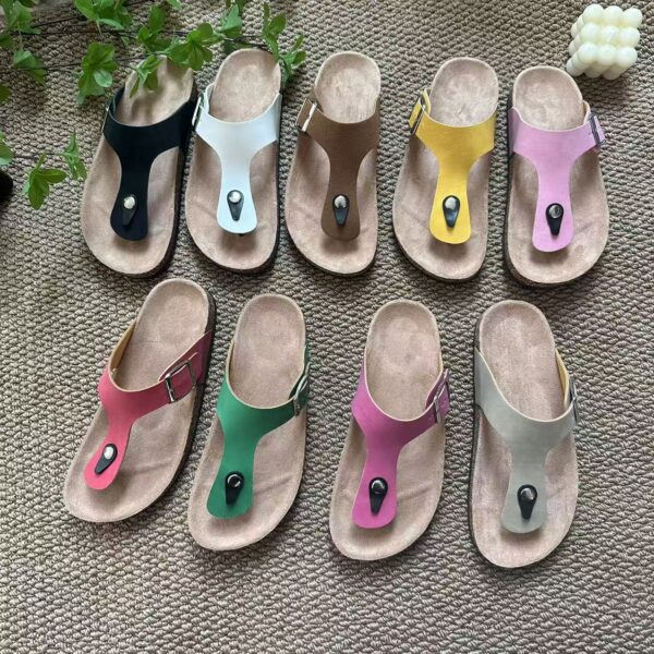 2026 European and American foreign trade flip-flops for women, trendy flip-flops for outer wear, non-slip, fashionable flat bottom cork flip-flops, large size factory ready stock