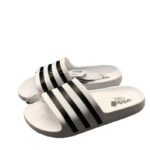 Classic slip-on slippers for bathing, non-slip, lightweight couples slippers, summer three-bar slippers for indoor and outdoor wear in the home and bathroom