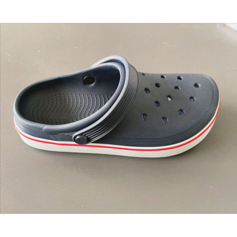 cross flat hole shoes outdoor non-slip lightweight couple sandals beach toe men's shoes casual flat women's shoes