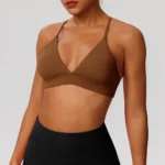 Custom Logo Workout Activewear V Neck Yoga Gym Bra for Women, Premium Sports Underwear Cross Back Pilates Fitness Bralette with Adjustable Straps