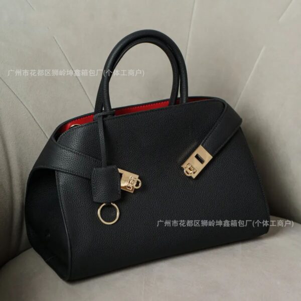 Customized new cross-border women's bag single shoulder crossbody bag personalized versatile handbag light luxury style casual women's crossbody bag