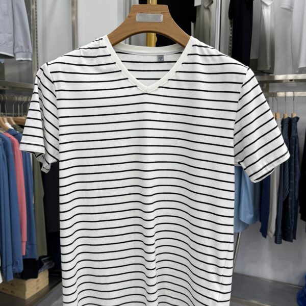 【Doujia】Withdraw the remaining orders! Classic striped V-neck short-sleeved T-shirt men's summer breathable shirt white casual 1T32