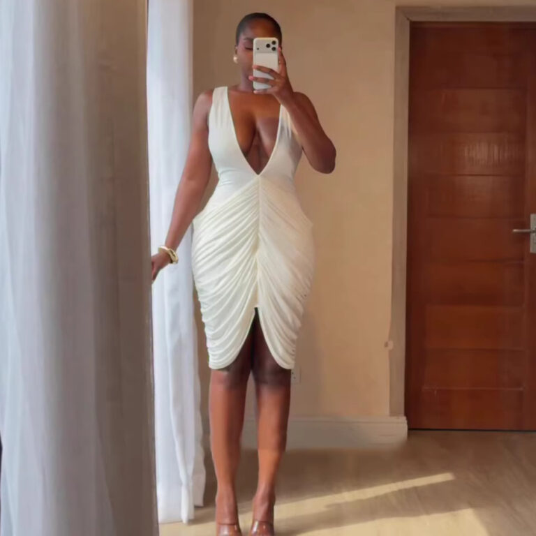European and American cross-border women's clothing 2026 summer new sexy and elegant deep V-neck sleeveless pleated hip-hugging slim dress