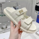 External wear European and American thick-soled sandals for women 26 spring and summer new style one-word casual versatile letter D home slippers with Velcro