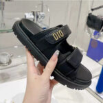 External wear European and American thick-soled sandals for women 26 spring and summer new style one-word casual versatile letter D home slippers with Velcro
