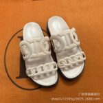 Foreign trade chain pig nose thick-soled sandals for women 2026 new outer wear versatile fashion hollow beach thick-soled sandals