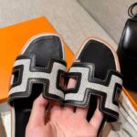 Genuine Leather H flat outdoor sandals women's 2023 spring and summer new travel holiday color matching beach slippers