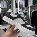 【H Home】Withdraw the remaining orders! Spring and summer casual style contrast color sneakers, breathable and lightweight lace-up casual shoes 1W010A