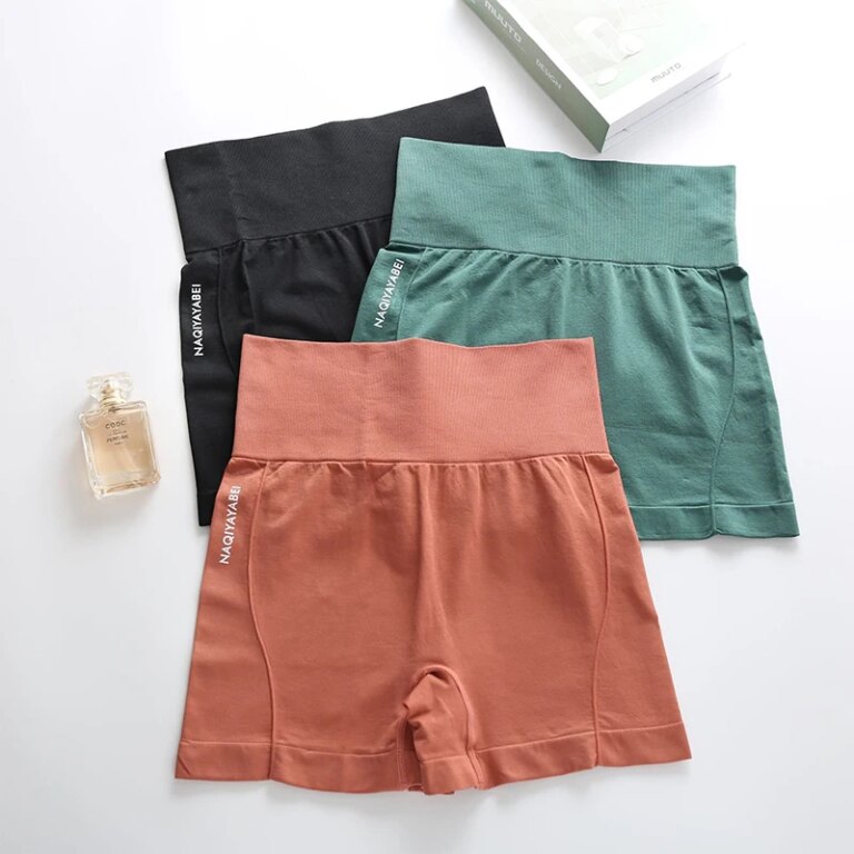High Waist Workout Shorts Sport Shorts Seamless Fitness Shorts Cycling Shorts Scrunch Butt Yoga shorts Gym Leggings Women