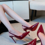 Spot 2025 pointed black sexy patent leather toe-strap sandals for women with feminine temperament and non-tiring feet high heels