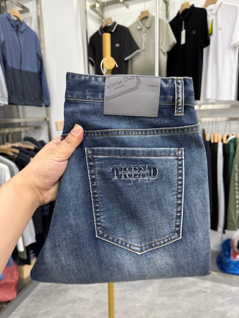 【Yajia】Simple and basic model! Spring and summer straight jeans, summer mid-waist zipper trousers, casual KC005