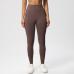 Cross-border European and American peach seamless solid color three-section waist hip-raising high-waist yoga wear sports running fitness yoga pants for women