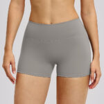 High-waisted yoga shorts, fitness women's yoga pants, butt-lifting, seamless peach-butt tight quick-drying three-quarter pants for running and cycling