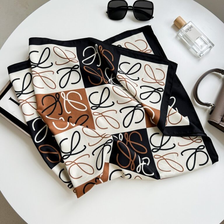 New fashionable and versatile khaki geometric print imitation silk feel curled light luxury style big brand high-end silk scarf