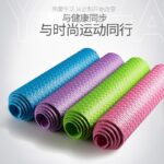 Outdoor camping thickened yoga mat EVA moisture-proof mat beach camping cushion grid moisture-proof picnic mat