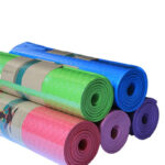 Outdoor camping thickened yoga mat EVA moisture-proof mat beach camping cushion grid moisture-proof picnic mat