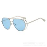 Retro round frame niche design toad mirror for men and women, classic metal sunglasses, anti-UV sun visor