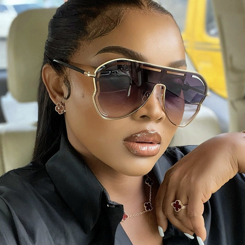 O1CN011ZbNr41Gyz4AC47Pa_2340660692-0-cib One-piece large frame toad-shaped sunglasses 2024 new style European and American hot girl sunglasses fashion cross-border sunglasses - Image 1