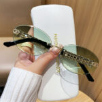 2026 New Xiangjia Fashion Frameless Sunglasses Women's Chain Temple Decoration Cross-Border European and American Big Brand Sunglasses Replacement - Image 3