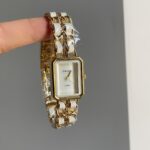Niche medieval style vintage watch for women niche light luxury retro exquisite high-end gold steel band watch - Image 4