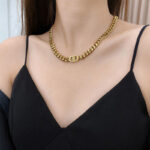 European and American ins internet celebrity gold thick chain letter double D titanium steel necklace female hip hop pig nose clavicle chain versatile short chain - Image 4