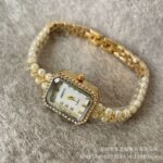 Foreign trade hot selling niche design gold medieval style bracelet watch women's light luxury retro one piece drop shipping - Image 4